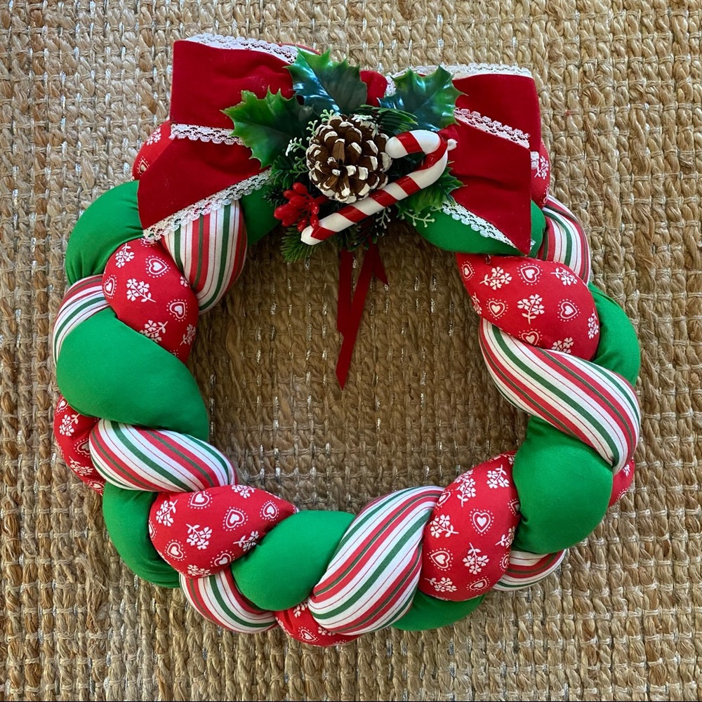 Vintage Christmas Wreath Braided Fabric 1980’s XMAS Decor